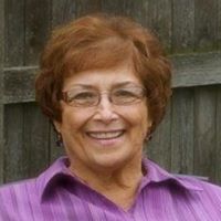 Marilyn Holcomb Photo 23