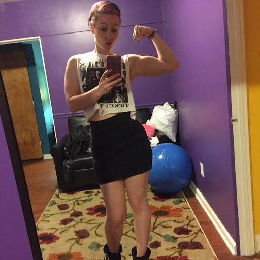 Courtney Walker Photo 47