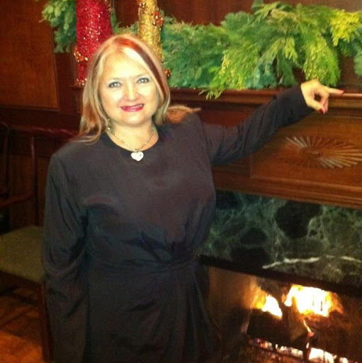 Christy Henderson Photo 19
