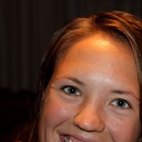 Lisa Gee Photo 19