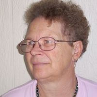 Joyce Howard Photo 5