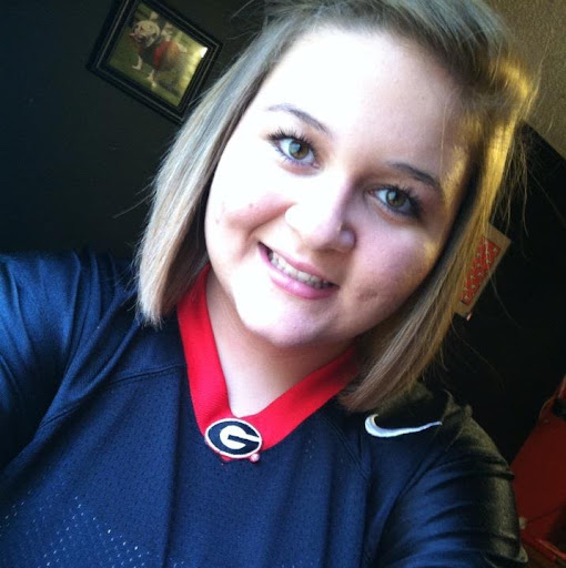 Samantha Mackinnon Photo 15