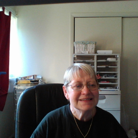Joanne Armstrong Photo 36