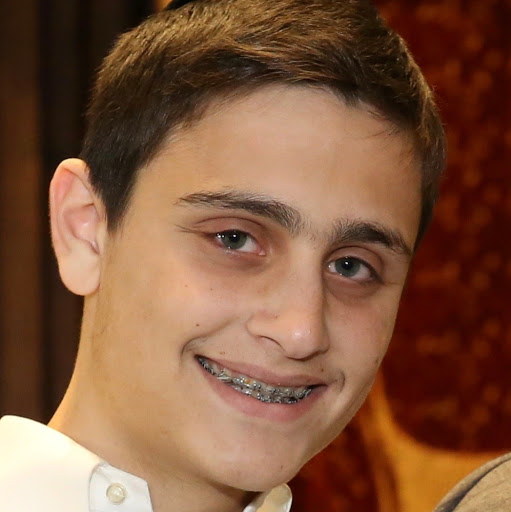 Elliot Simon Photo 29