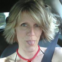 Traci Warren Photo 32
