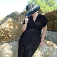Christina Waite Photo 27