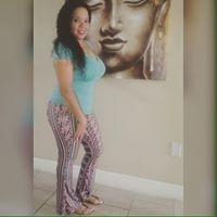 Yvette Rojas Photo 13