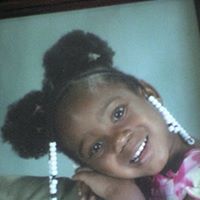 Alexis Warren Photo 11