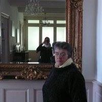 Annette Oxley Photo 4