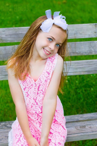 Amy Clemens Photo 32