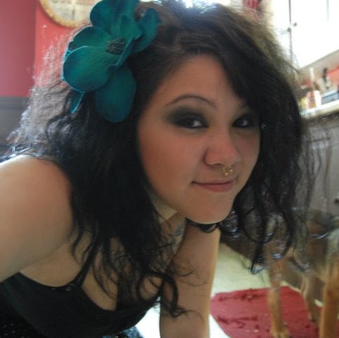 Sarah Nguyen Photo 25