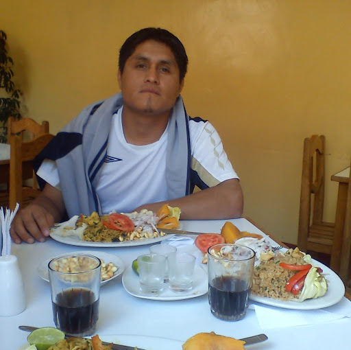 Ronald Torres Photo 11