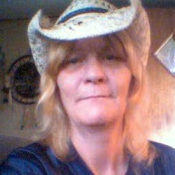 Debbie Bishop Photo 15