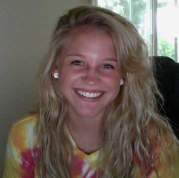 Elizabeth Herman Photo 36