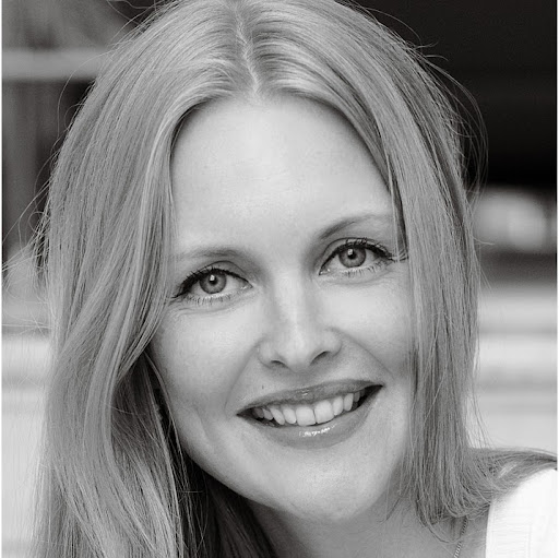 Annette Alexander Photo 36