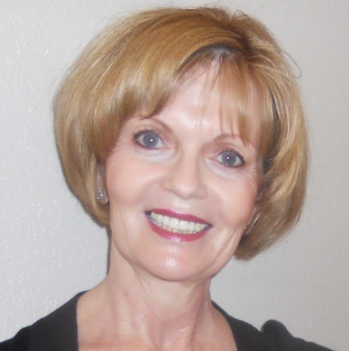 Sara Ericksen Photo 17