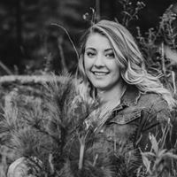 Sarah Agee Photo 18