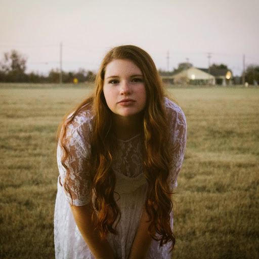 Sarah Haines Photo 11