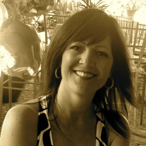 Amy Benson Photo 30