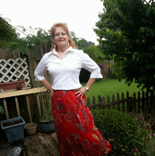 Bobbie Johns Photo 7