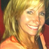 Tracy Newcomb Photo 15