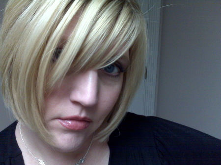 Melanie Evans Photo 4