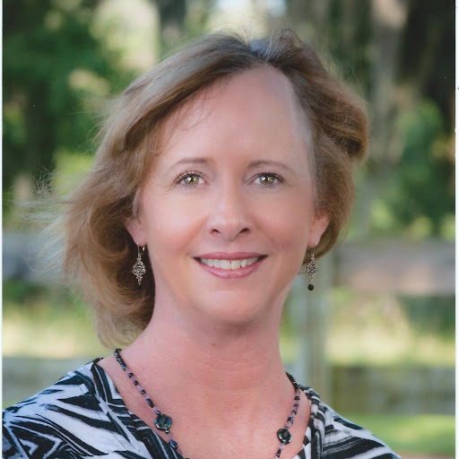 Elizabeth Weaver Photo 18