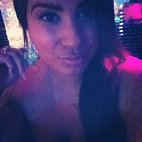 Valerie Gomez Photo 15