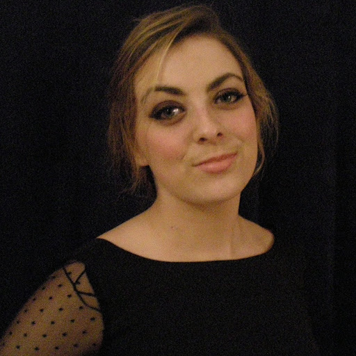 Anna Warren Photo 27