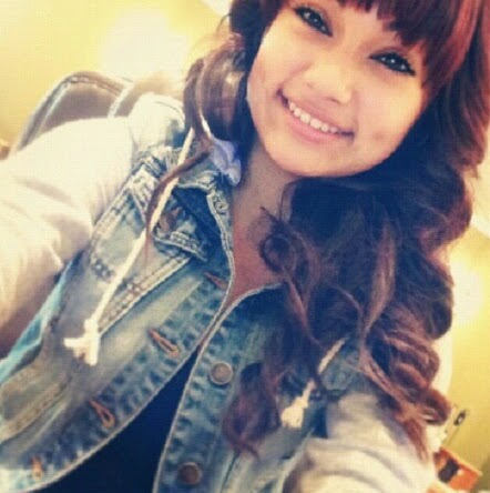 Sarah Castillo Photo 37