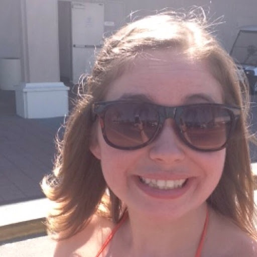 Anna Quinn Photo 3