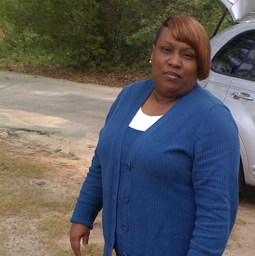 Valerie Williams Photo 16
