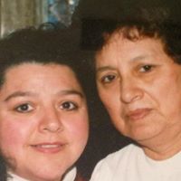 Gloria Castellon Photo 11