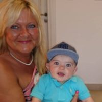 Jayne Robinson Photo 21