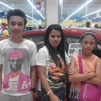 Amy Flores Photo 24