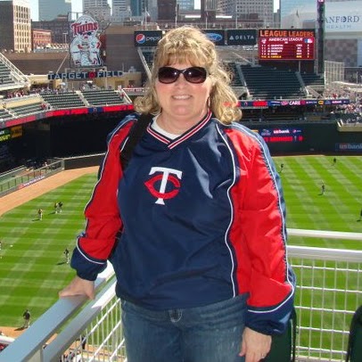 Julie Olson Photo 24