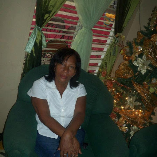 Elvia Bautista Photo 23