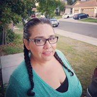 Sandra Urbina Photo 24