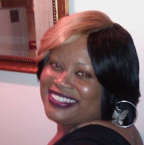 Lisa Reed Photo 34