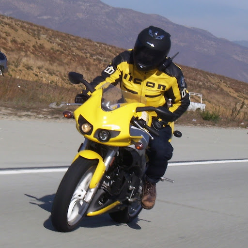 Robert Solis Photo 49