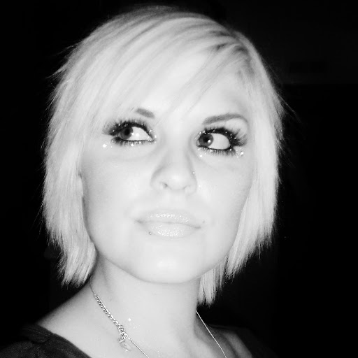 Nicolle Perkins Photo 3