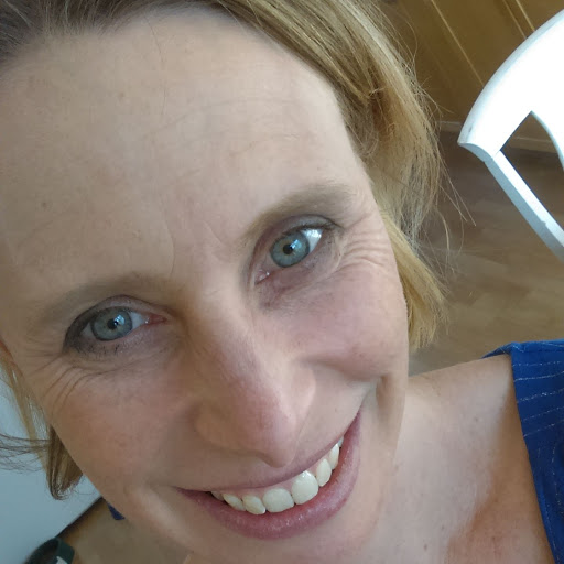 Lisa Robson Photo 28