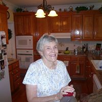 Laura Thayer Photo 9