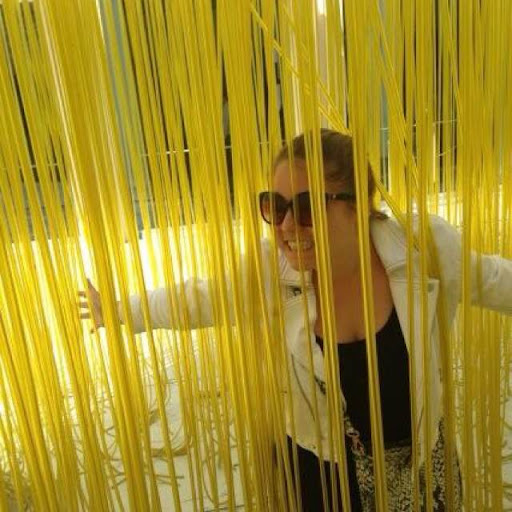 Elizabeth Fay Photo 7