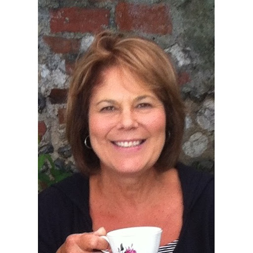 Carolyn Lorenz Photo 12