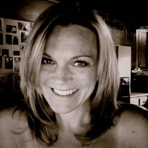 Christy Thompson Photo 5