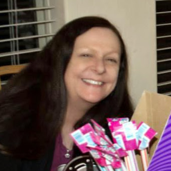 Sandi Evans Photo 23