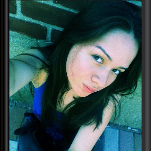 Jennifer Ventura Photo 13