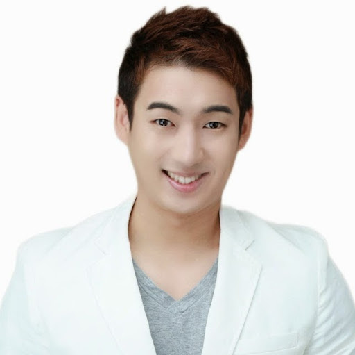 Hyun Kim Photo 40