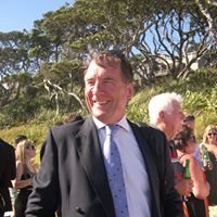 Simon Howard Photo 37